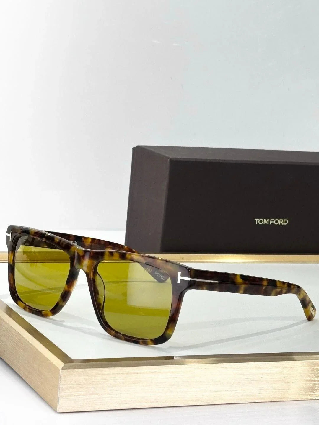 TOM FORD Buckley-02 TF906-N 01A  🔱