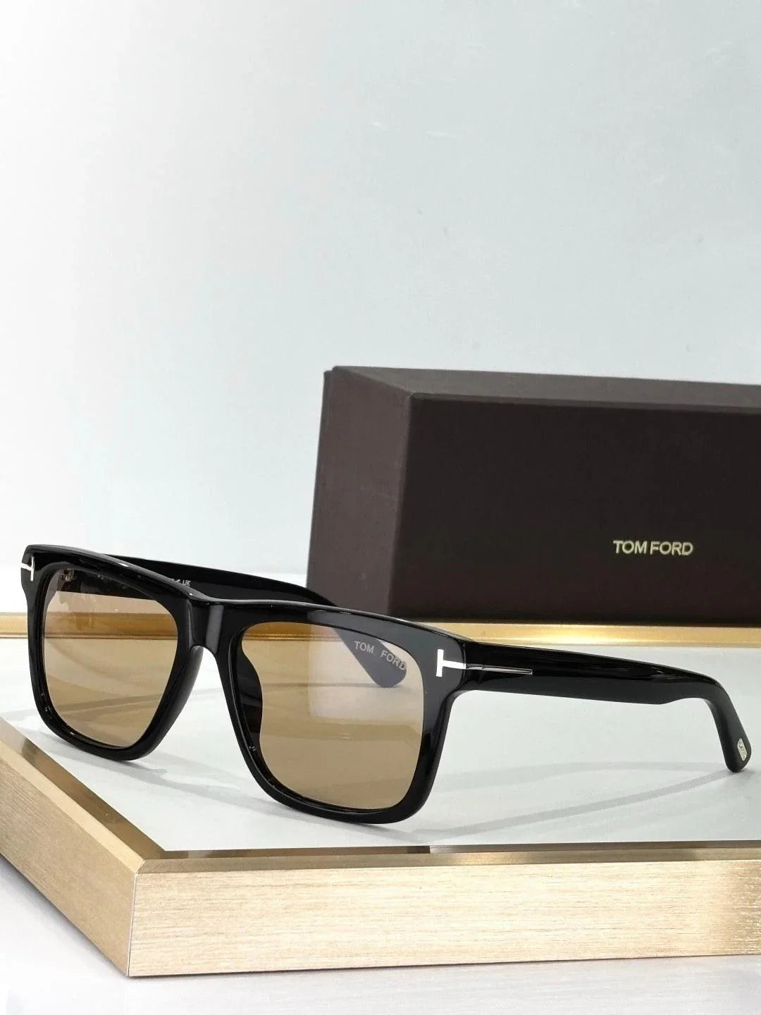 TOM FORD Buckley-02 TF906-N 01A  🔱