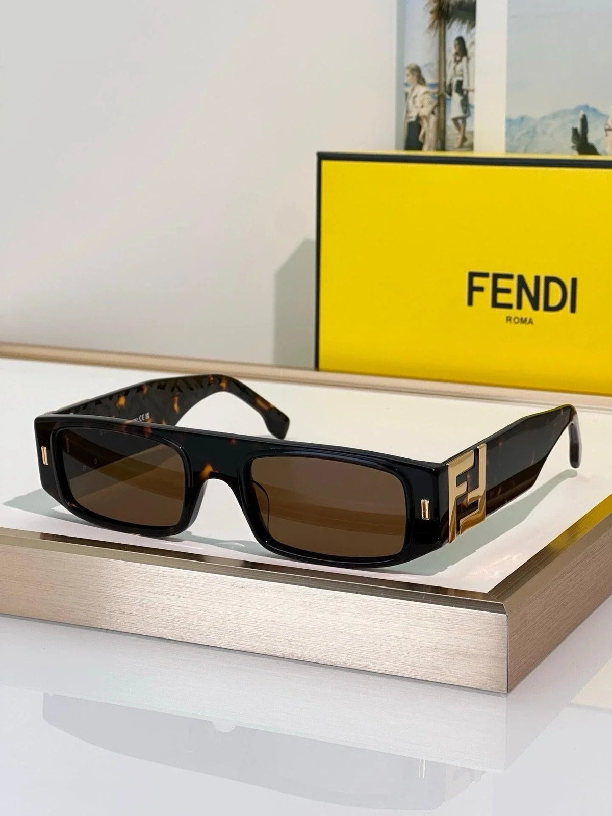FENDI FF  Squared FE40587 Sunglasses✨