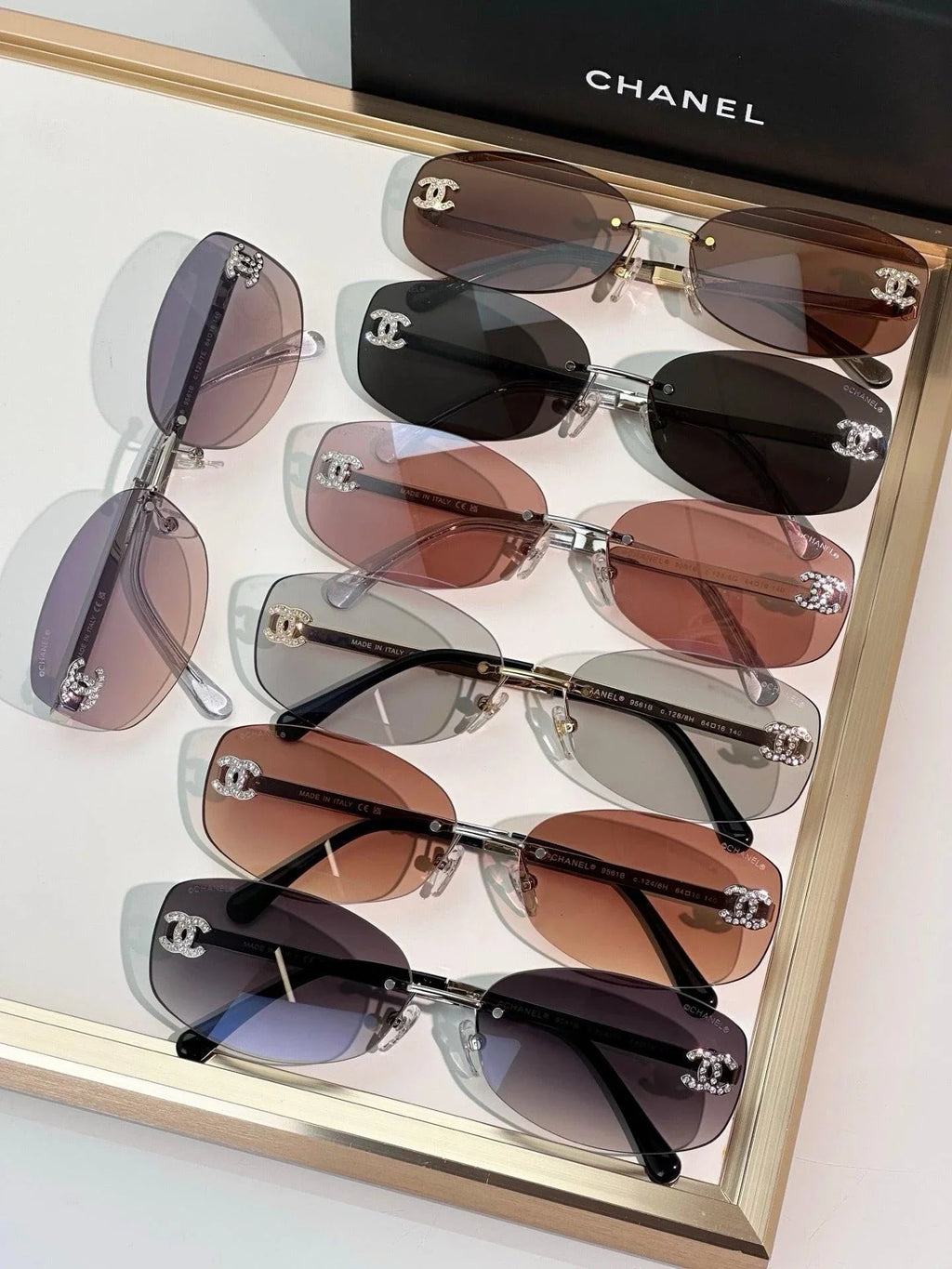 CHANEL 9561  Oval Sunglasses - Silver Pink Mirror - Chanel Eyewear  🖤