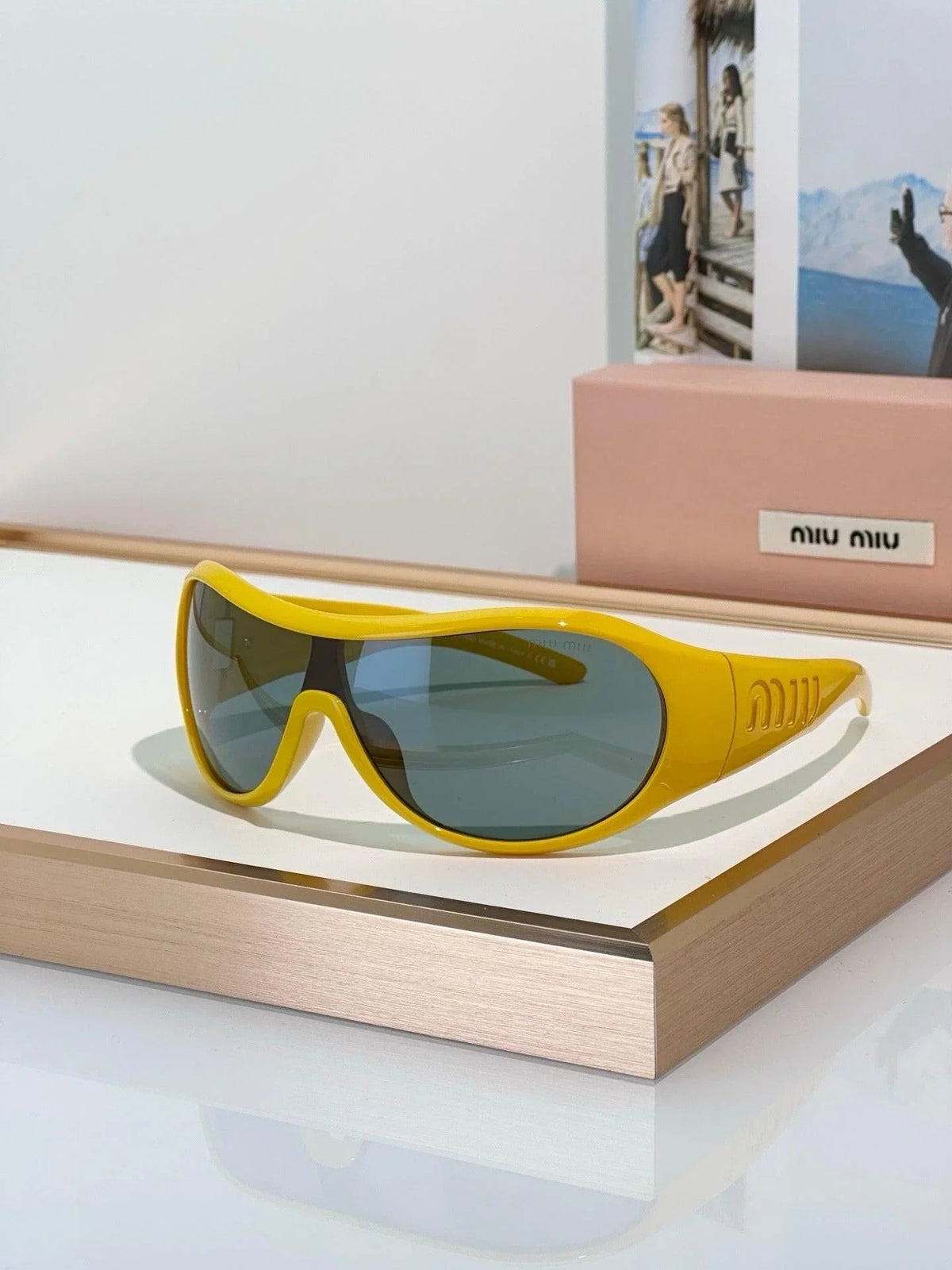 Miu Miu SMUB14 Runway  Women's Sunglasses ✨