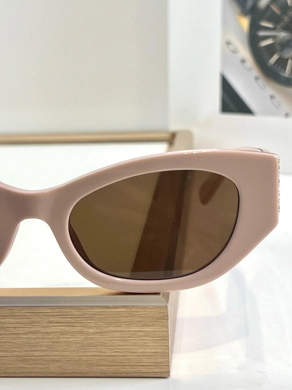 Gucci GG2044SA Women's Sunglasses ✨