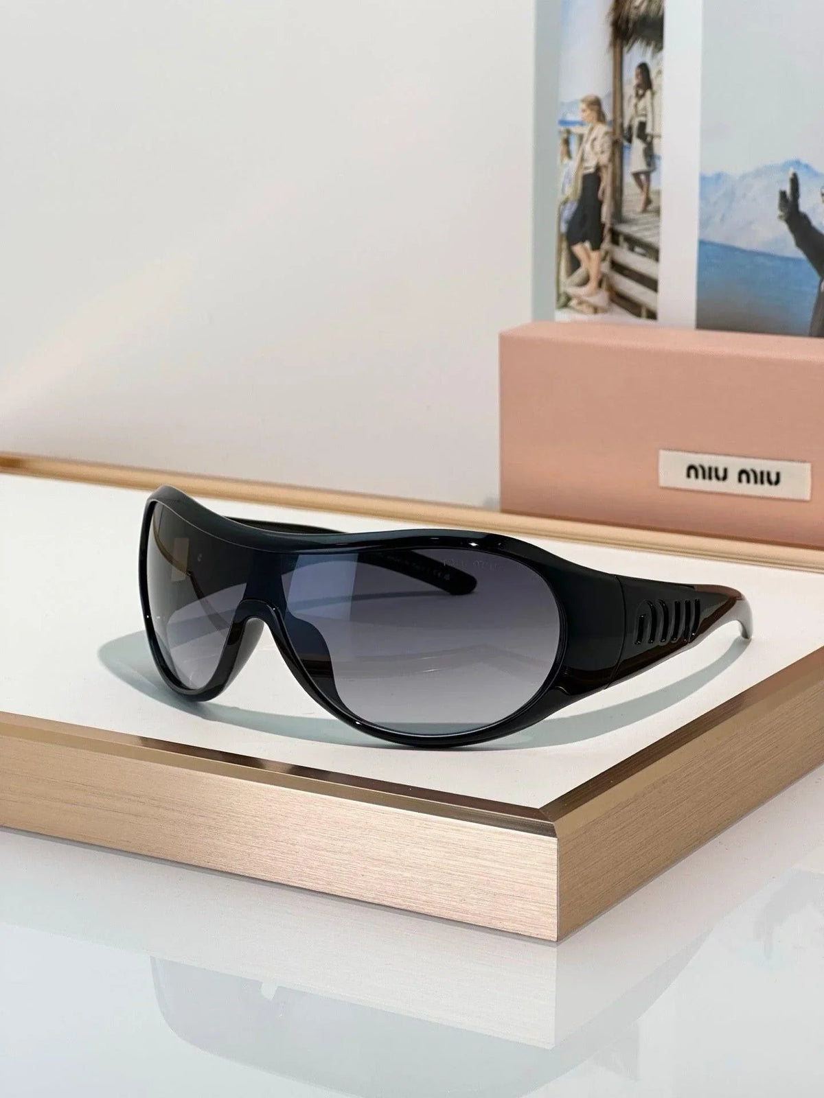 Miu Miu SMUB14 Runway  Women's Sunglasses ✨