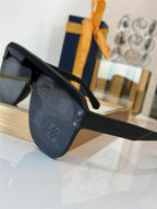Louis Vuitton Z2906U LV Waimea Mask Round Sunglasses ✨