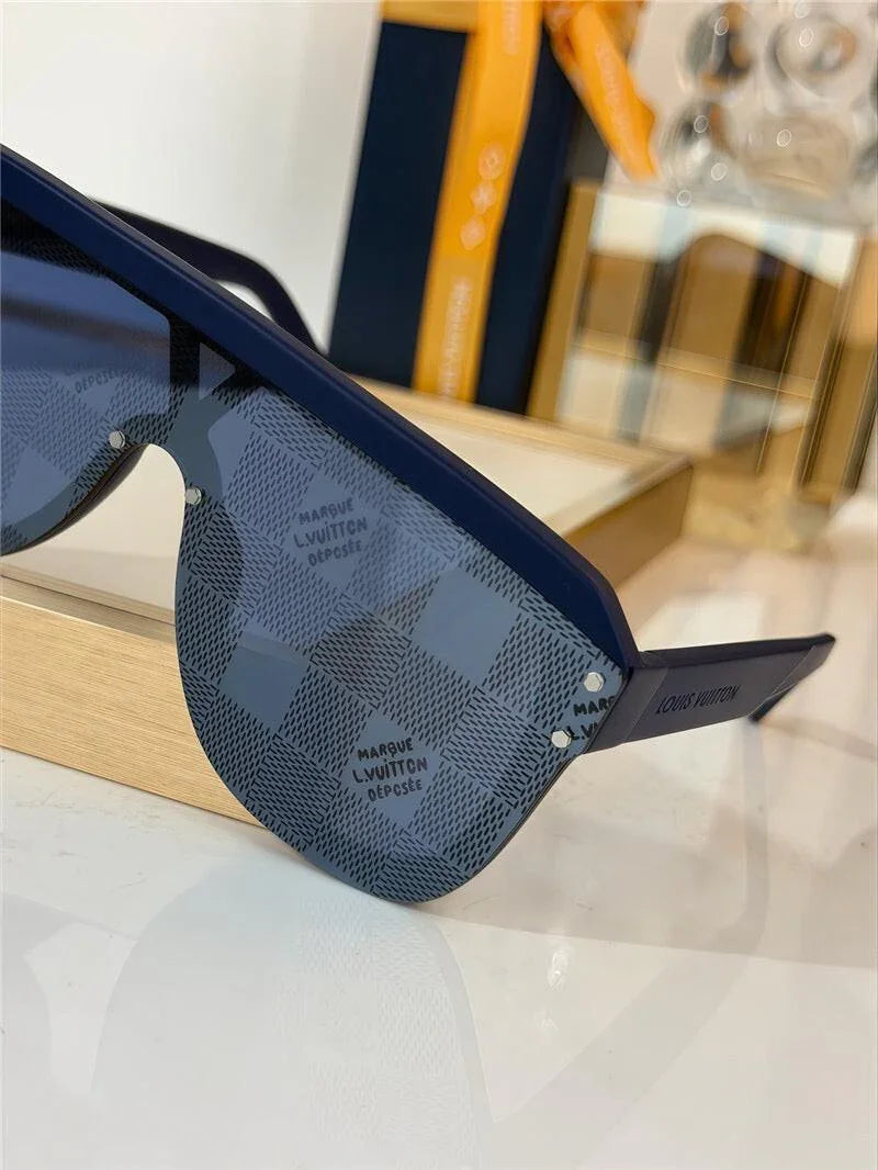 Louis Vuitton Z2906U LV Waimea Mask Round Sunglasses ✨