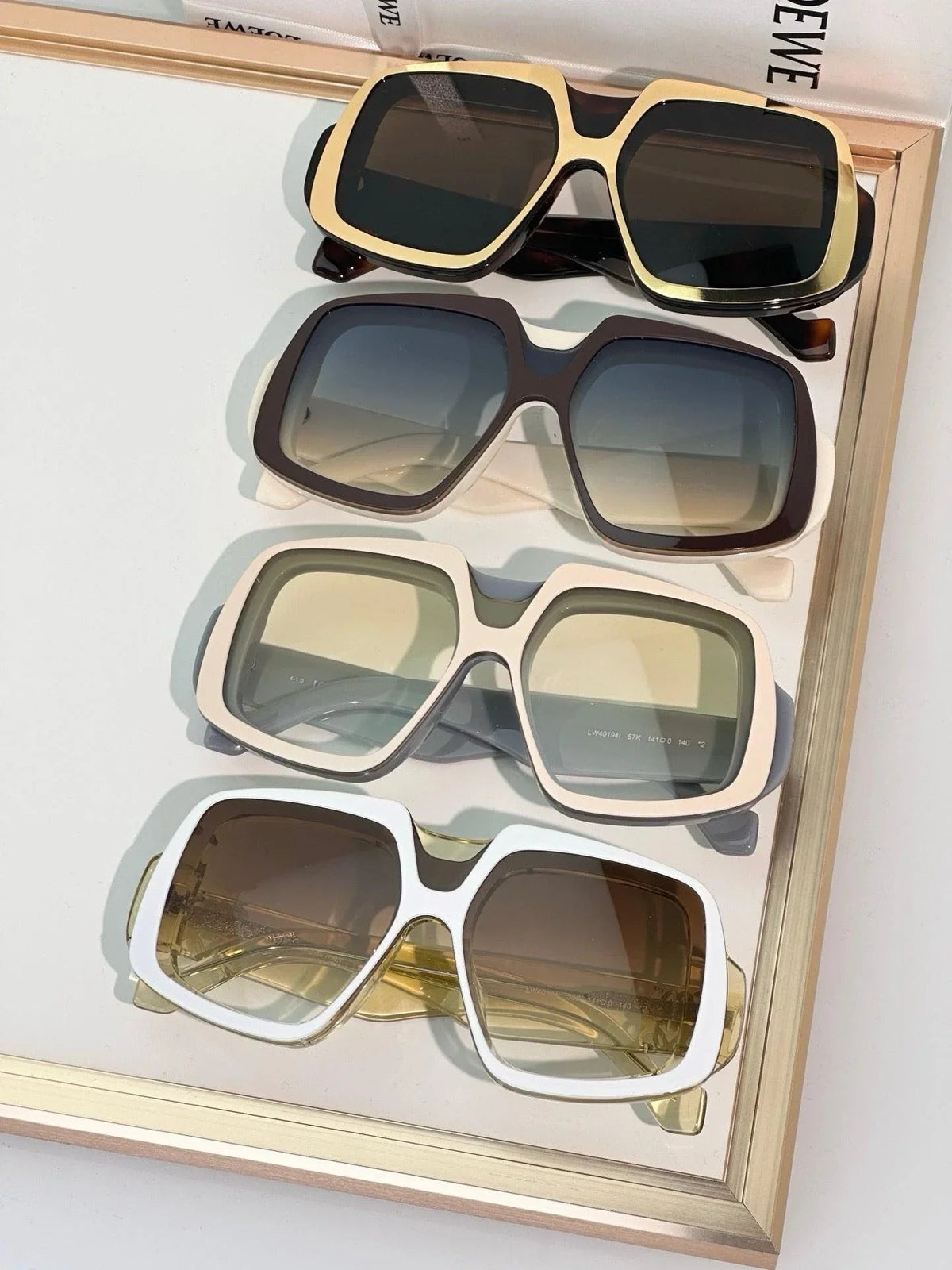 LOEWE Loewe Collage LW 40194I 52B Sunglasses ✨
