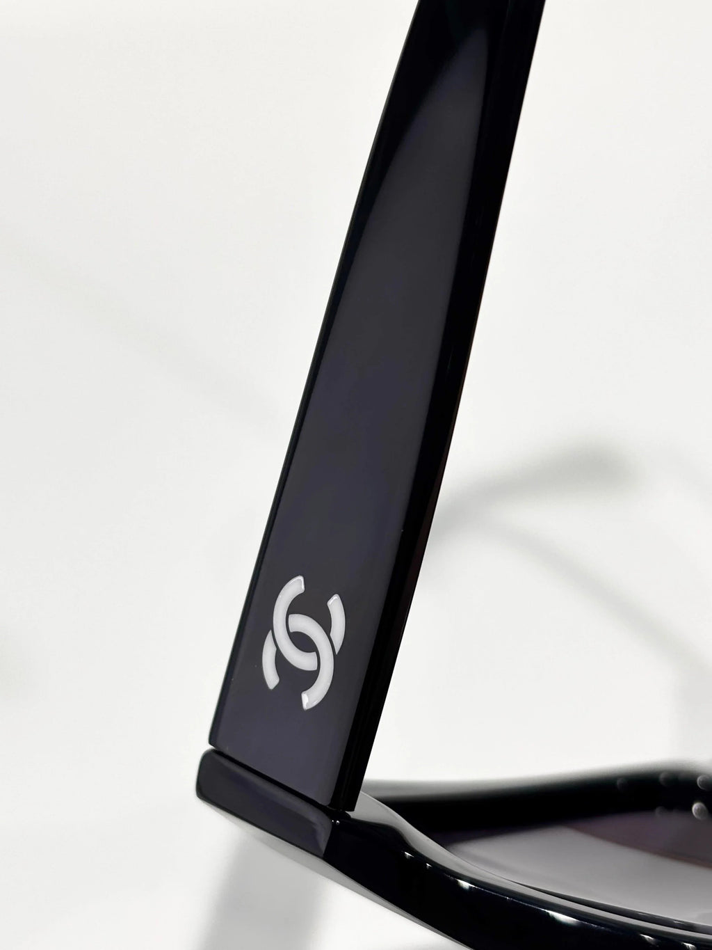 CHANEL A71765 EXCLUSIVE  Cat Eye Sunglasses - Chanel Eyewear  🖤