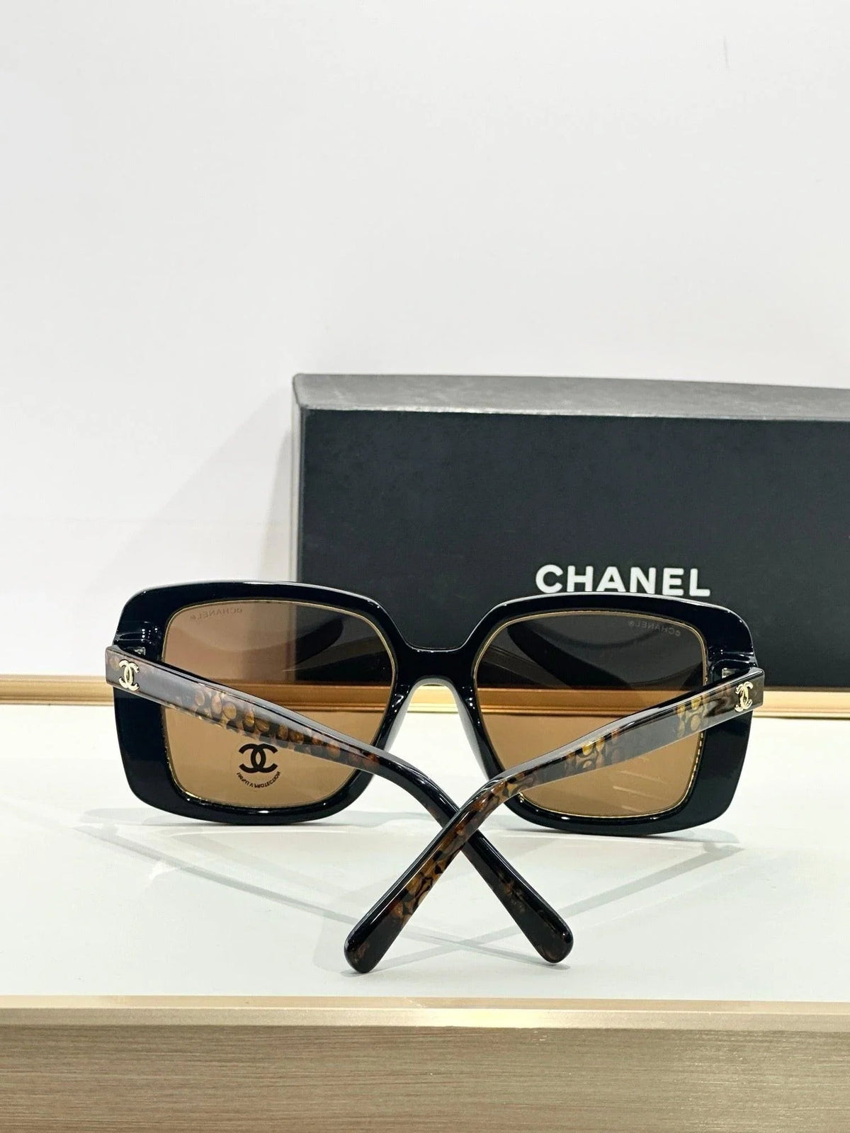 CHANEL 9157 Exclusive Square Sunglasses   🖤