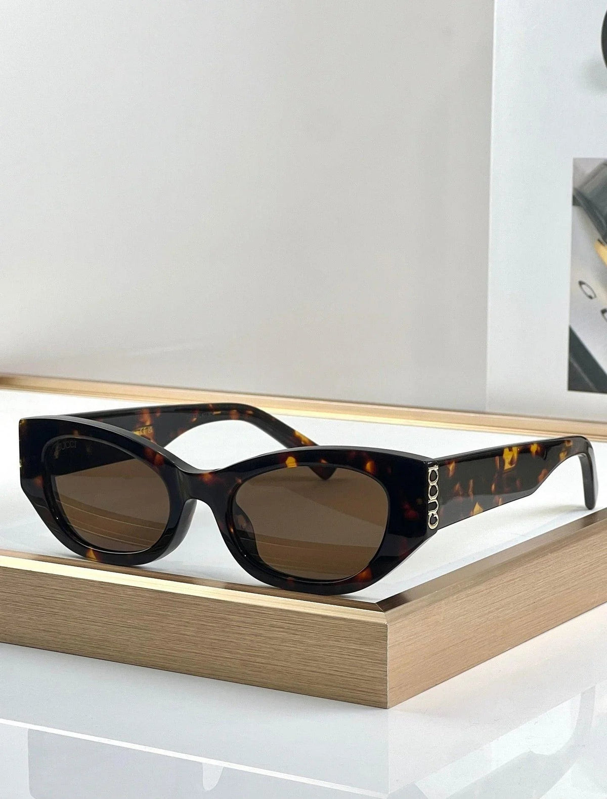 Gucci GG2044SA Women's Sunglasses ✨