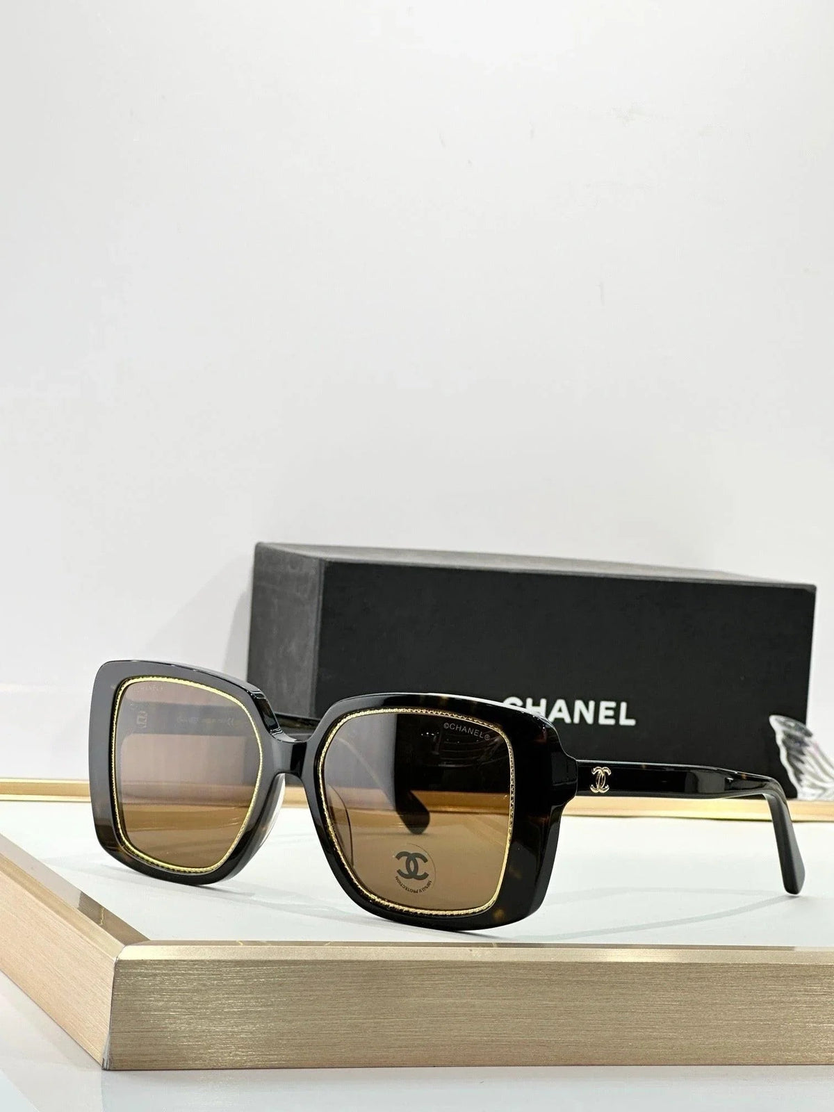 CHANEL 9157 Exclusive Square Sunglasses   🖤