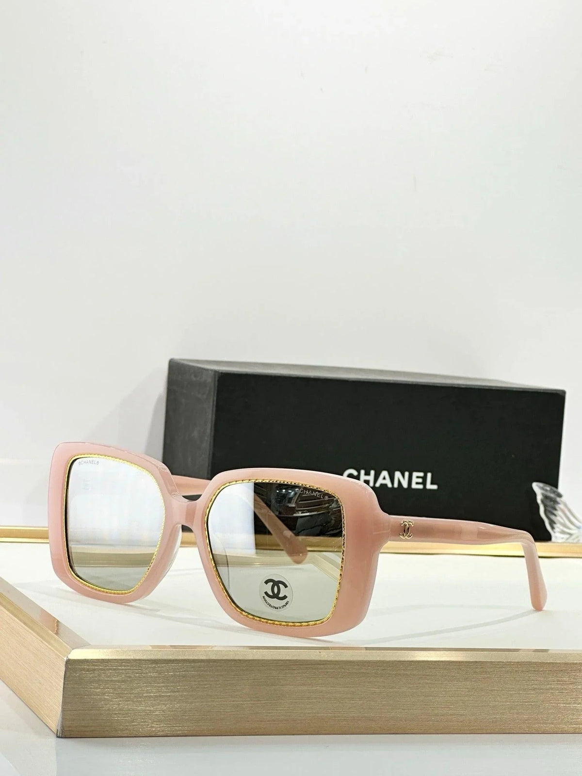 CHANEL 9157 Exclusive Square Sunglasses   🖤
