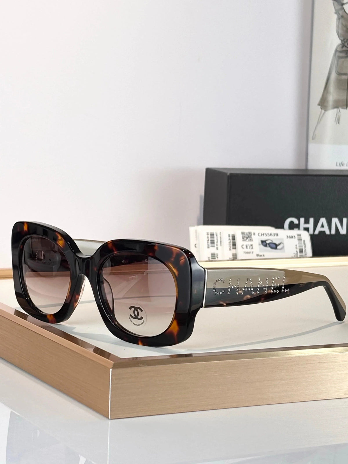 CHANEL 5563B SQUARE  Sunglasses Chanel Eyewear  🖤