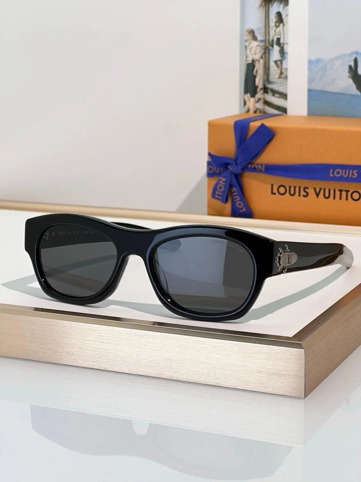 Louis Vuitton Z3048U LV Frog Round Square Sunglasses  ✨