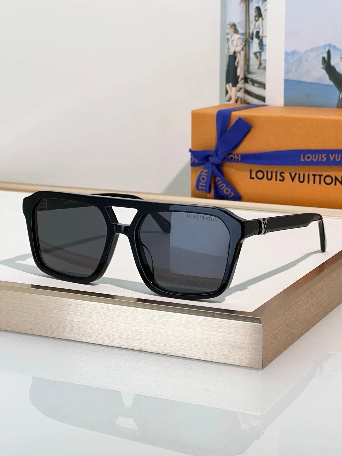 Louis Vuitton Z3120U LV Hit Large Square Sunglasses   ✨