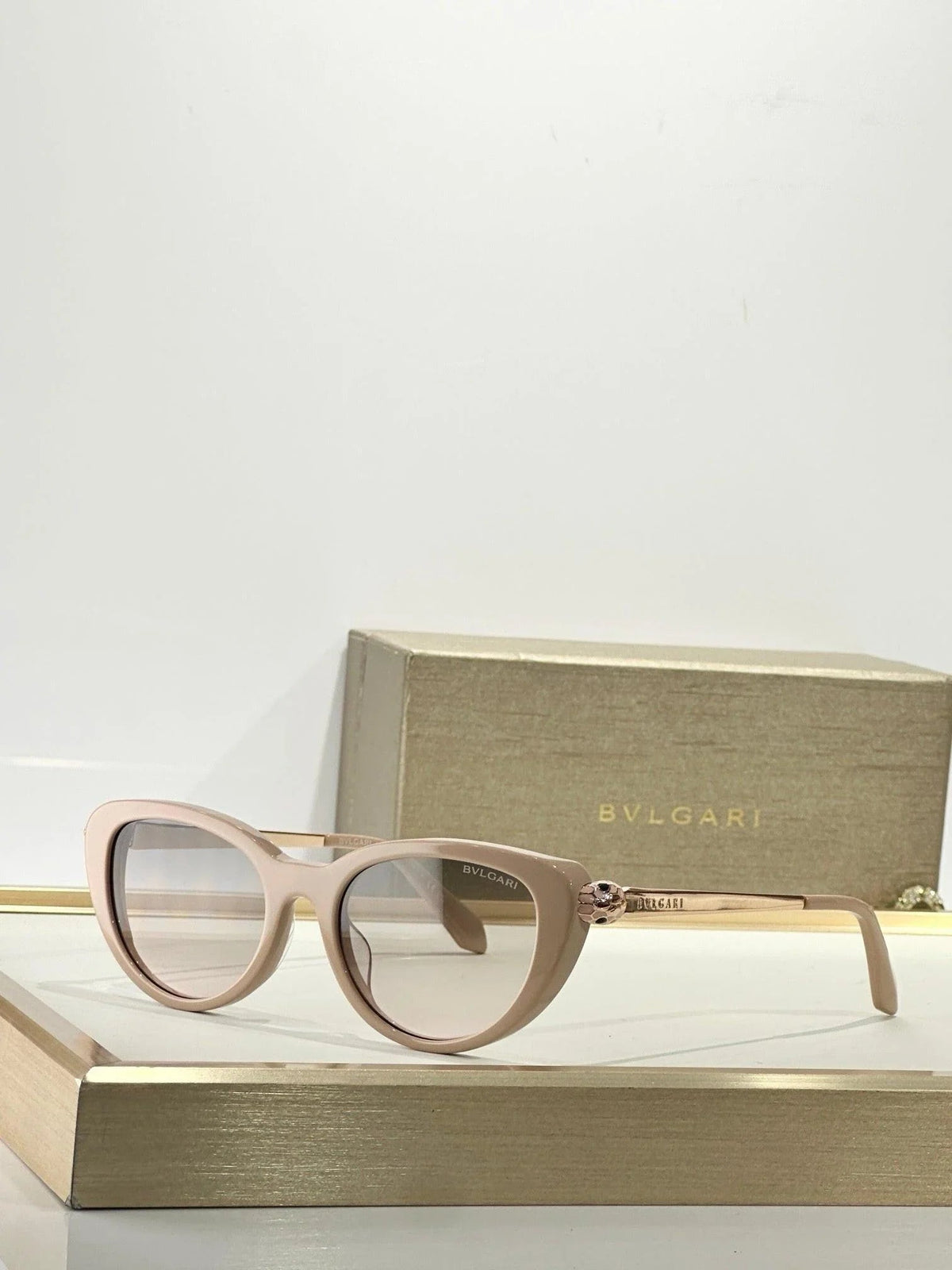 BVLGARI Bvlgari Serpenti Forever BV 40067I Sunglasses ✨