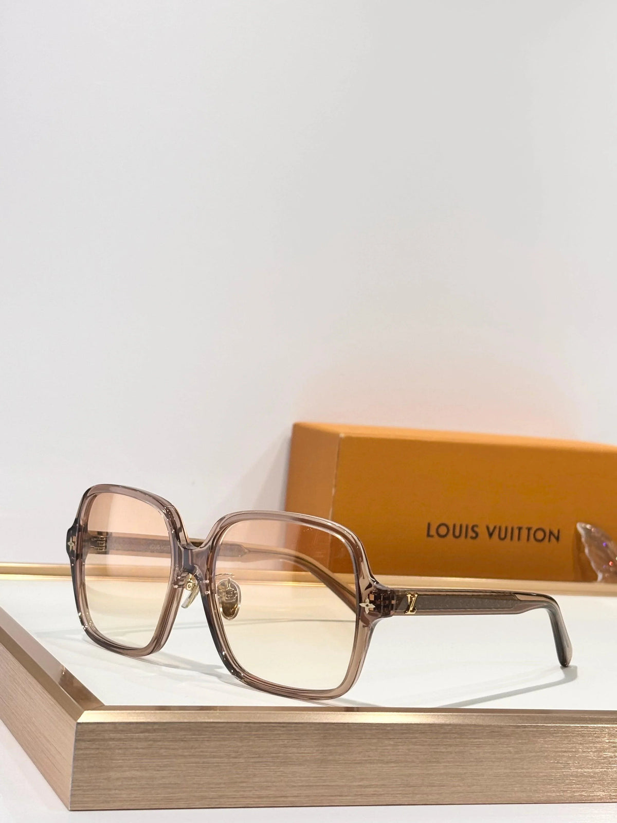 Louis Vuitton Z3044E LV Aura Square Sunglasses  ✨