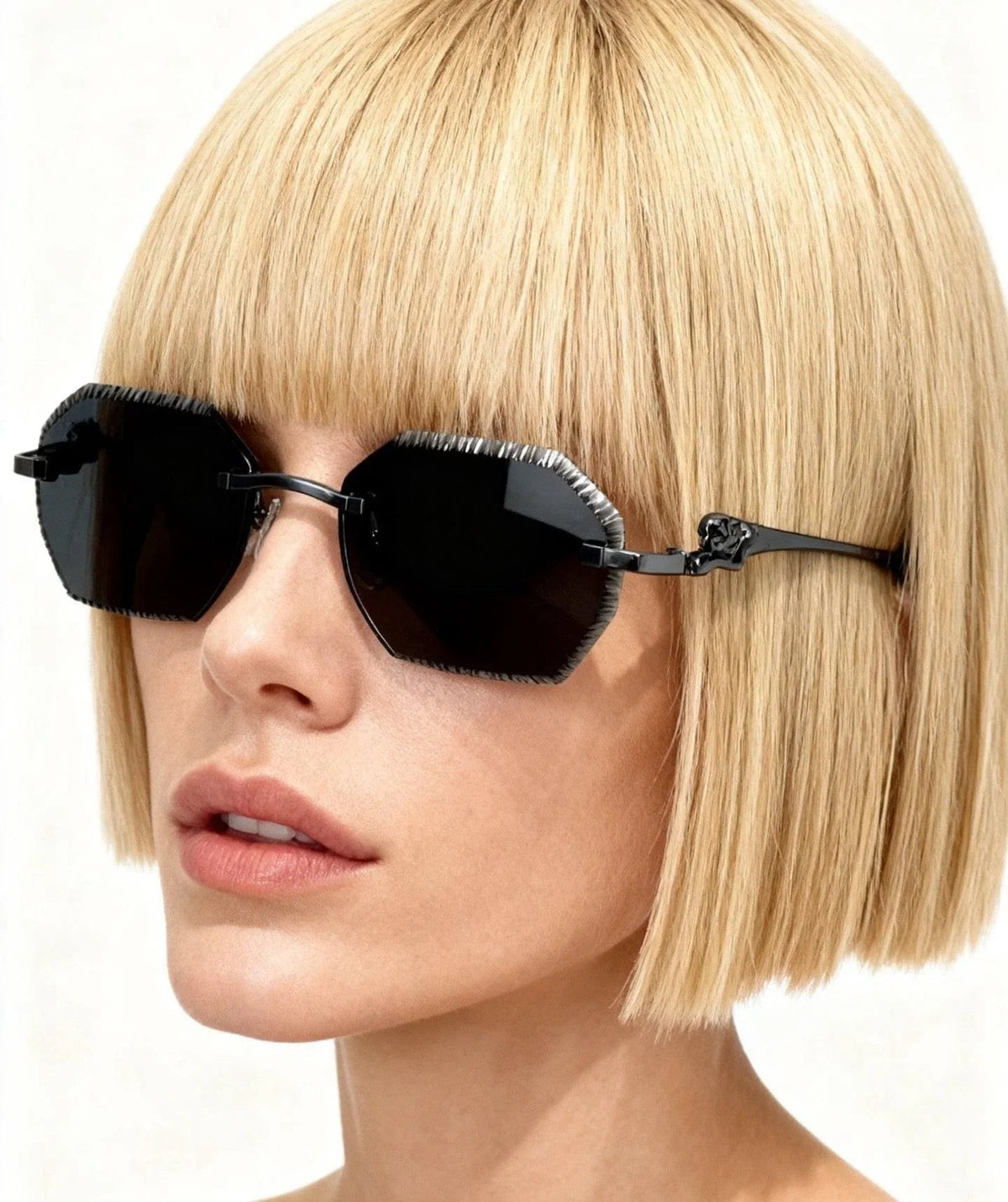 Cartier CLASSIC C DE CARTIER MOTIF Panthere CT0828 S Sunglasses 🐆