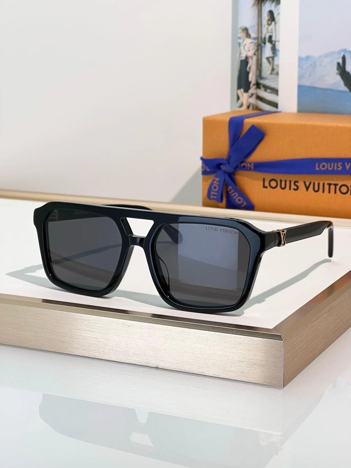 Louis Vuitton Z3120U LV Hit Large Square Sunglasses   ✨