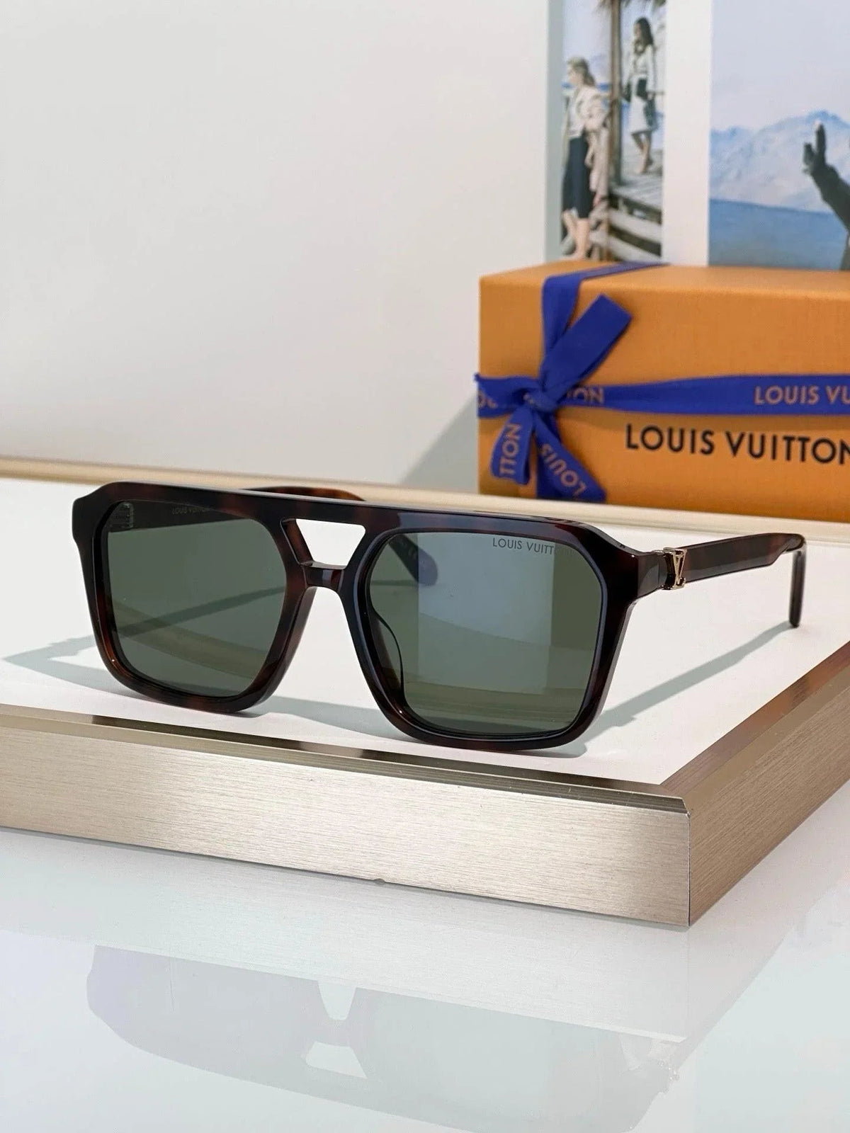 Louis Vuitton Z3120U LV Hit Large Square Sunglasses   ✨
