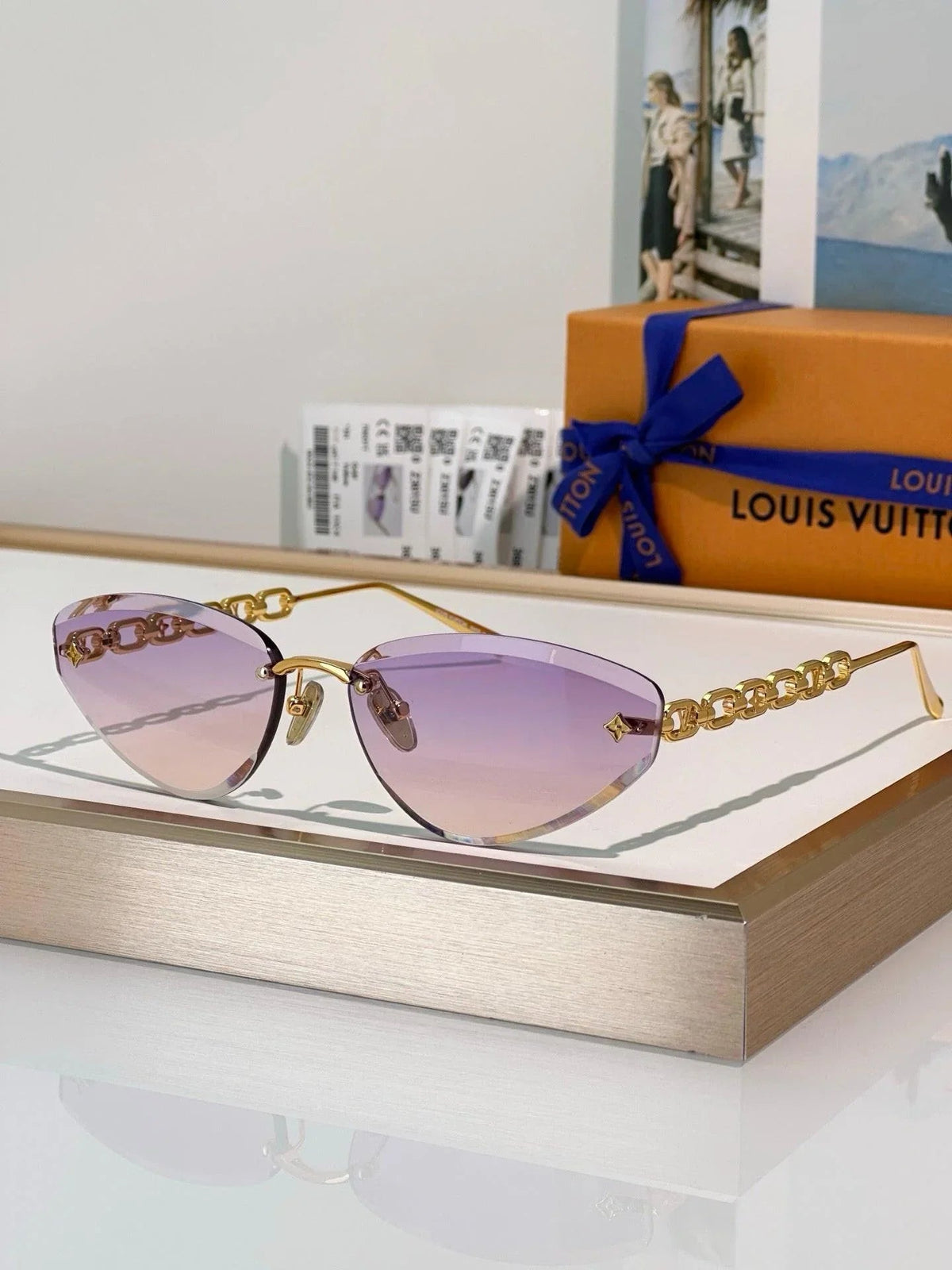 Louis Vuitton Z3015U LV Jewel Low Cat Eye Sunglasses  ✨