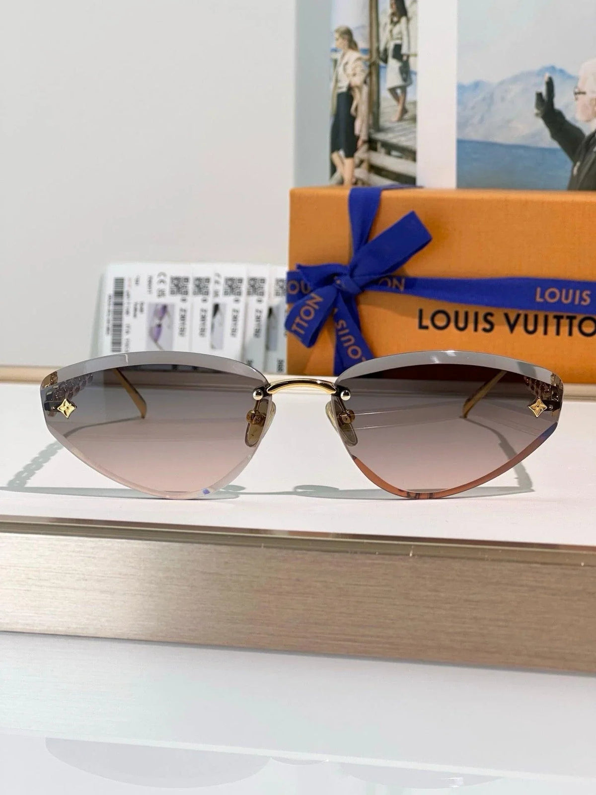 Louis Vuitton Z3015U LV Jewel Low Cat Eye Sunglasses  ✨