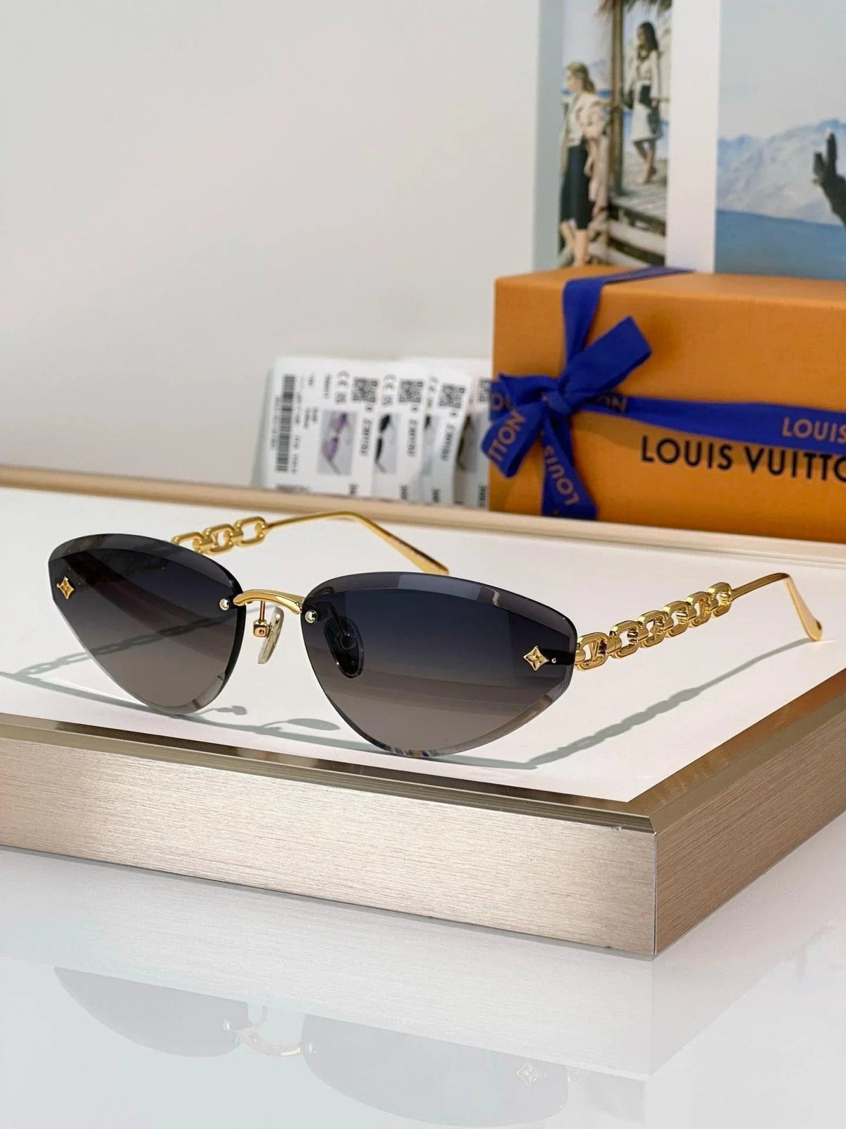 Louis Vuitton Z3015U LV Jewel Low Cat Eye Sunglasses  ✨