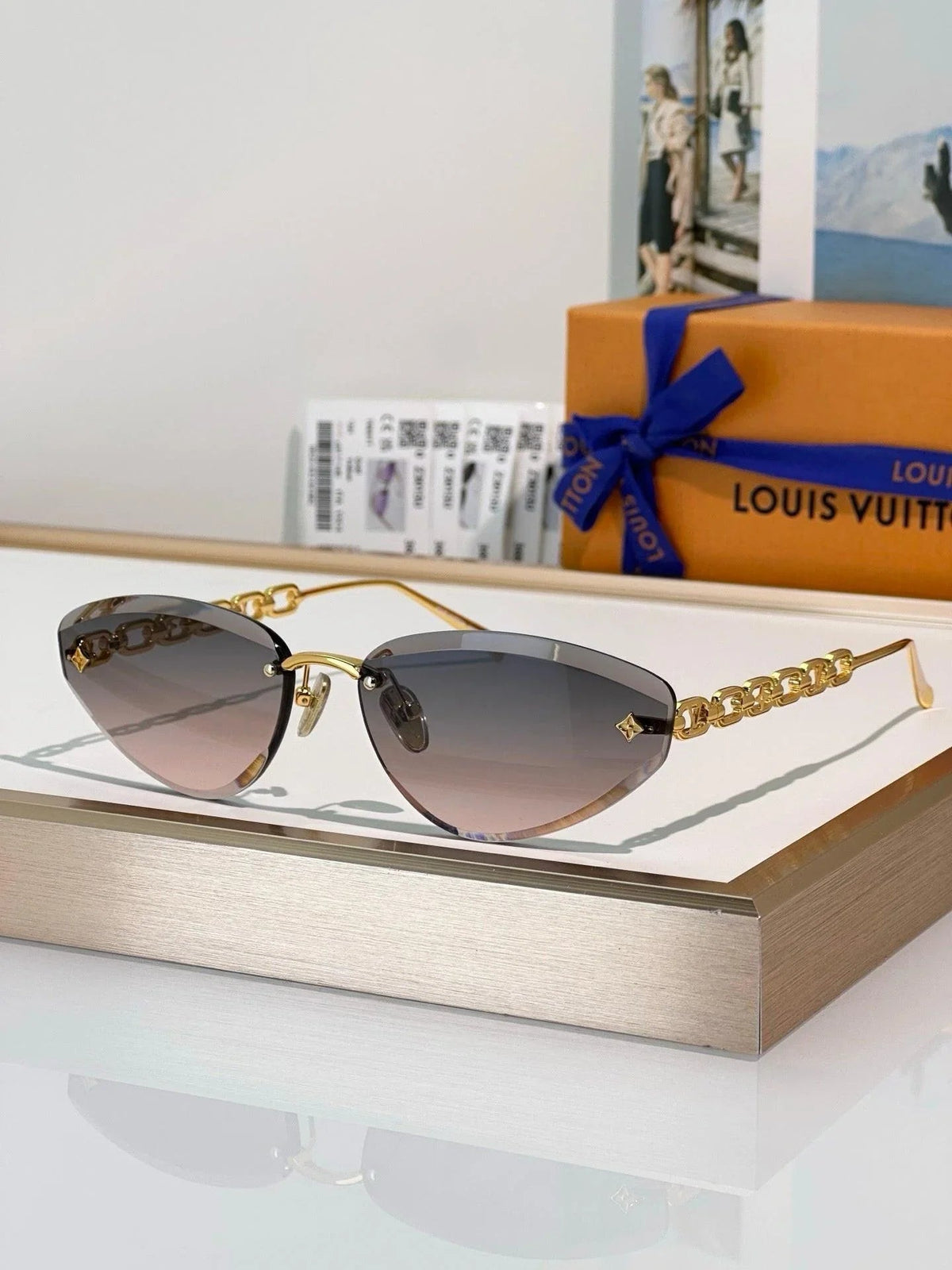 Louis Vuitton Z3015U LV Jewel Low Cat Eye Sunglasses  ✨