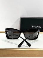 CHANEL 5430 Cat Eye Shape Sunglasses   🖤
